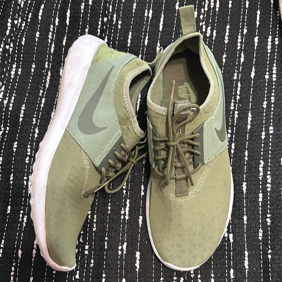 Nike sock sneakers, olive green size 10 - Picture 3 of 8